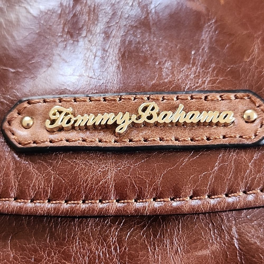 Tommy Bahama Colero Distressed Boho Chic Leather Clutch Wristlet Bag - Picture 5 of 13